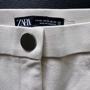 Zara Light Beige Pants with Button Detail